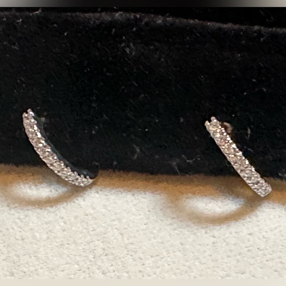 MATEO New York
Diamond Huggie, White Gold - Picture 4 of 7